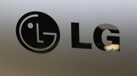 Lo smartphone di LG con doppio display appare in rete