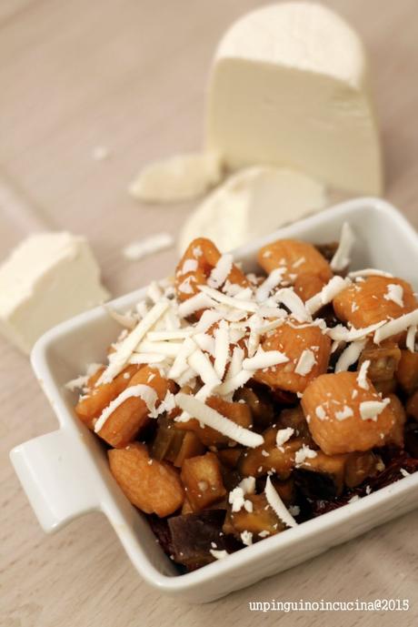 gnocchi-al-pomodoro-melanzane-e-ricotta-stagionata