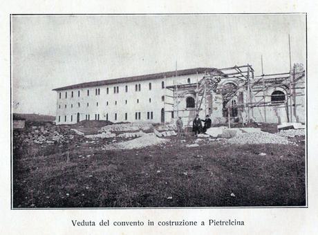 “Qui nascerà un grande convento” disse Padre Pio. E così fu