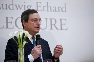 Mario Draghi lancia un appello per un'Europa davvero Unita. Photo credit: INSM / Foter / CC BY-ND