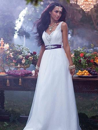 disney.bridal-jasmine-wedding-dress-alfredo angelo