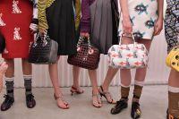 Rigore e brio per la primavera estate 2016 di Prada al Milano Moda Donna