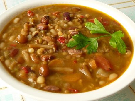 Minestrone alla contadina con famigliola gialla