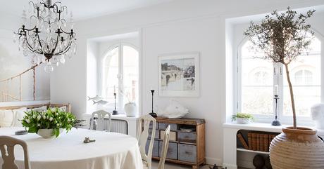 Nordic style e shabby chic per un bellissimo appartamento svedese