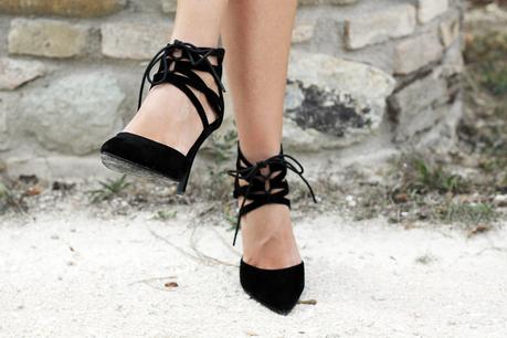 black-pointed-heeled-lace-up-pumps