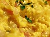 uova strapazzate formaggio capra erbe aromatiche