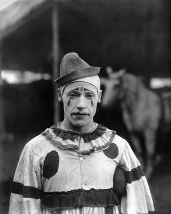 Il magico mondo del circo nelle fotografie di Frederick W. Glasier.