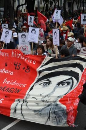 Foto-Galleria #Ayotzinapa1año #AccionGlobalPorAyotzinapa #26SMX #Messico