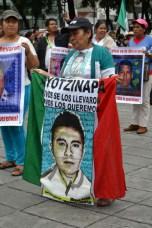 Foto-Galleria #Ayotzinapa1año #AccionGlobalPorAyotzinapa #26SMX #Messico