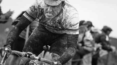 The Program: tante nuove foto dal film di Stephen Frears su Lance Armstrong