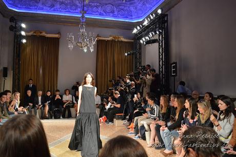 Mfw: Romanticismo, seduzione e maxi bijoux per Blugirl SS 2016