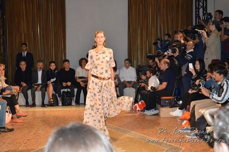 Mfw: Romanticismo, seduzione e maxi bijoux per Blugirl SS 2016