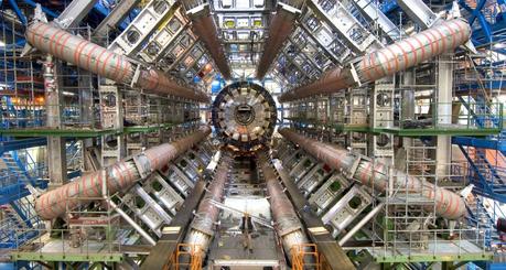 Visitiamo il Large Hadron Collider in realtà virtuale