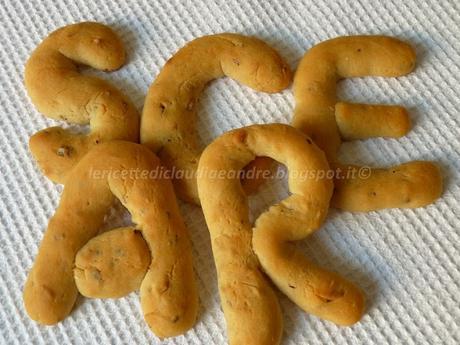 Pane ? Biscotto ? con farina di riso, ceci, e di kamut con mix di semi...