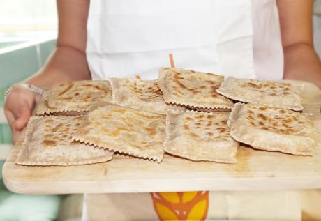 Tortelli alla Lastra e Tradizioni di Famiglia