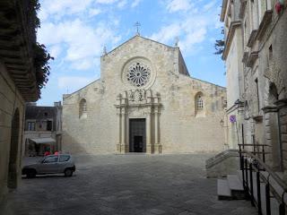 Otranto fra antiche mura, cielo e mare