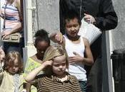 Brad Angelina allargano famiglia