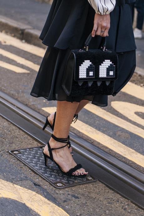 Smilingischic-street-style-milano-fashion-week-2015-shoes-7965