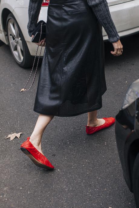 Smilingischic-street-style-milano-fashion-week-2015-shoes-8148