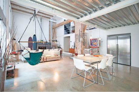 Il restauro di una cascina trasformata in un loft creativo