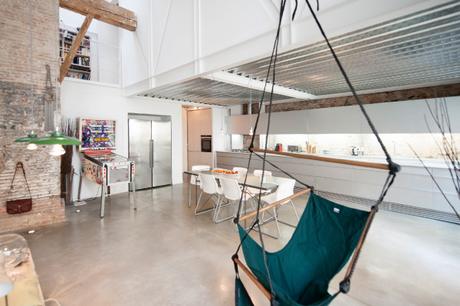 Il restauro di una cascina trasformata in un loft creativo