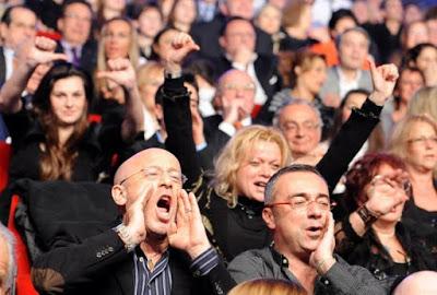 Quando lo show è uno shock: disguidi di scena antichi e contemporanei