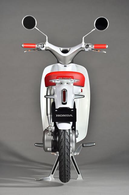 Honda Super Cub Concept & EV-Cub Concept 2015