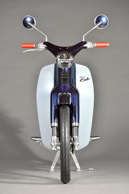 Honda Super Cub Concept & EV-Cub Concept 2015