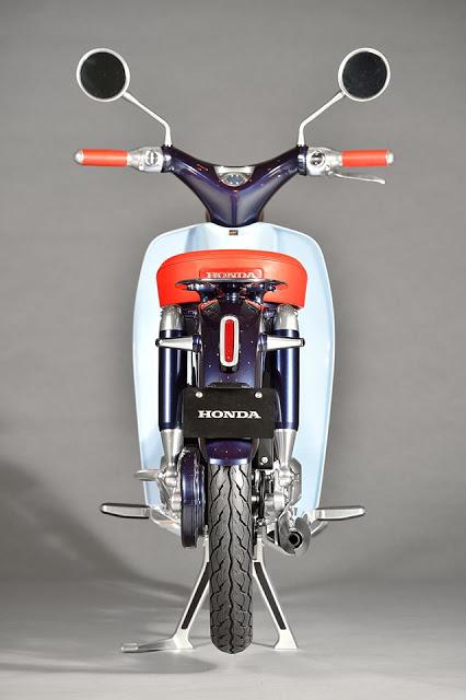 Honda Super Cub Concept & EV-Cub Concept 2015