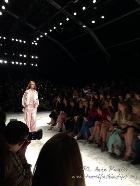 Mfw: Romanticismo e femminilità per Blumarine SS 2016