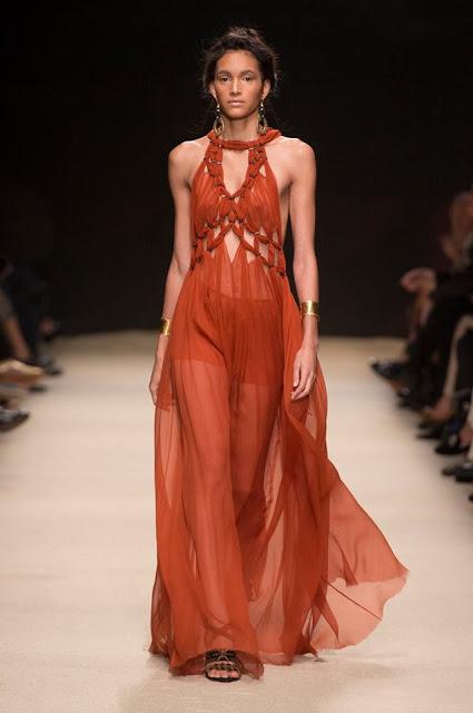 Mfw: Stile etnico per Alberta Ferretti SS 2016