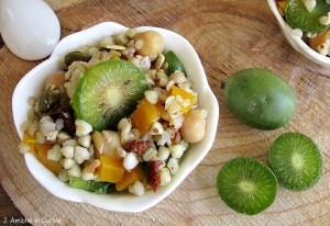 insalata di grano saraceno, ceci, pomodori secchi, baby kiwi Nergi, zucca  e semi