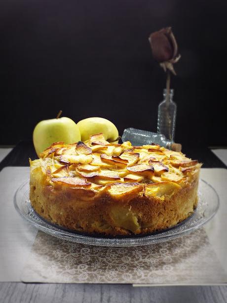 Gâteau invisible aux pommes (...ovvero la torta 99% mele)