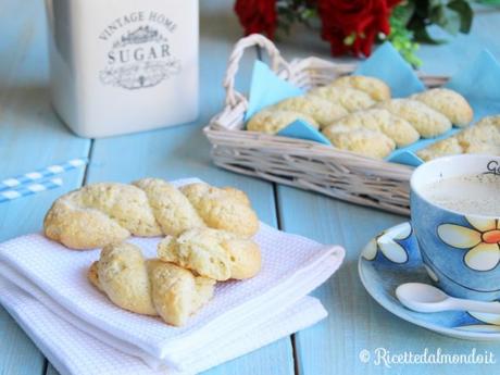 Treccine alla ricotta