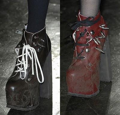 Charles Anastase Dungeon Boots.....DIY !!!  :O