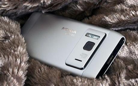 Nokia N8: nuove foto e video in anteprima