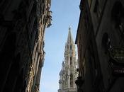 Peeping Grand Place