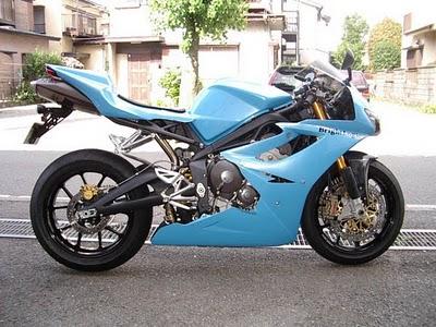 Triumph Daytona 675 by Bright Logic