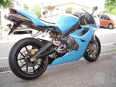 Triumph Daytona 675 by Bright Logic