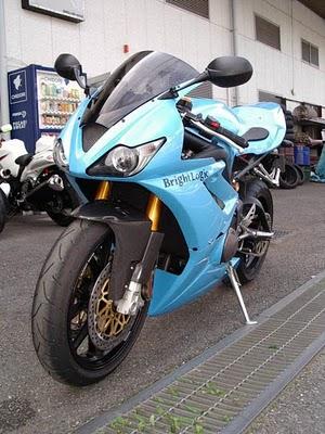 Triumph Daytona 675 by Bright Logic