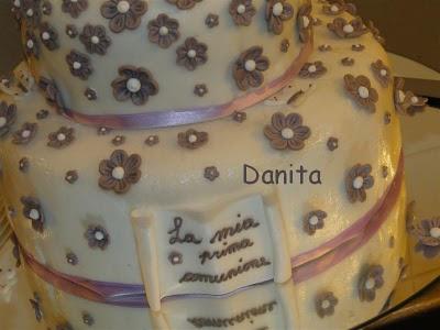 Pasticcera per caso: Wedding cake                              1° comunione Maria