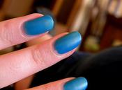 Turquoise nail polish Bottega Verde