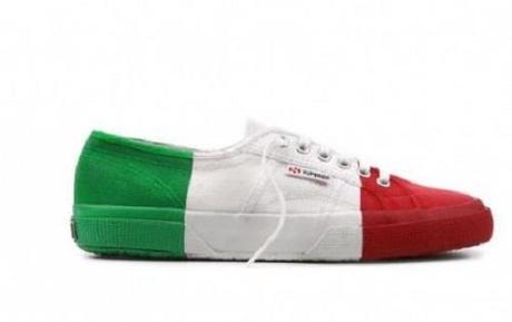 Oggi più che mai la moda è TRICOLORE!!