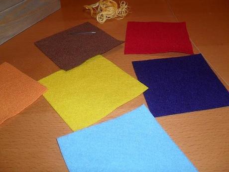 CUBO DEI COLORI IN FELTRO CUBO DEI COLORI IN FELTRO