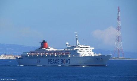 Peace Boat: The Oceanic in navigazione per un mondo libero dal nucleare