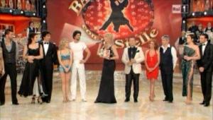 ASCOLTI TV/ Vince “Ballando con le stelle” (5,2 mln). Cala “La Corrida” (3,8 mln)