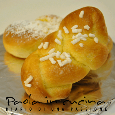 TRECCINE DI PANBRIOCHE CON LEMON CURD E ZUCCHERO IN GRANE...