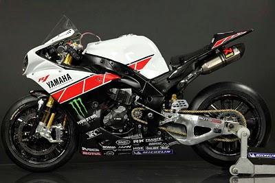 Yamaha YZF-R1 Team Yart 2011