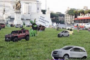 “Per fare un albero ci vuole”…un’auto!