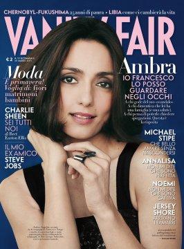 Vanity Fair su Signorini: Ambra a dire non le manda